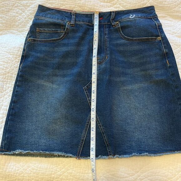 Frye & Co Denim Mini Jean Skirt Womens Sz 4 Raw Hem Western Y2K 90s Retro New - Picture 6 of 8
